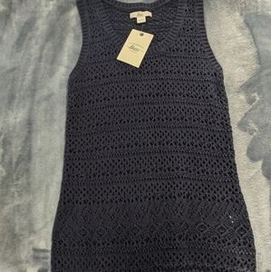 G.H. Bass and Co. Knit vest/tank
